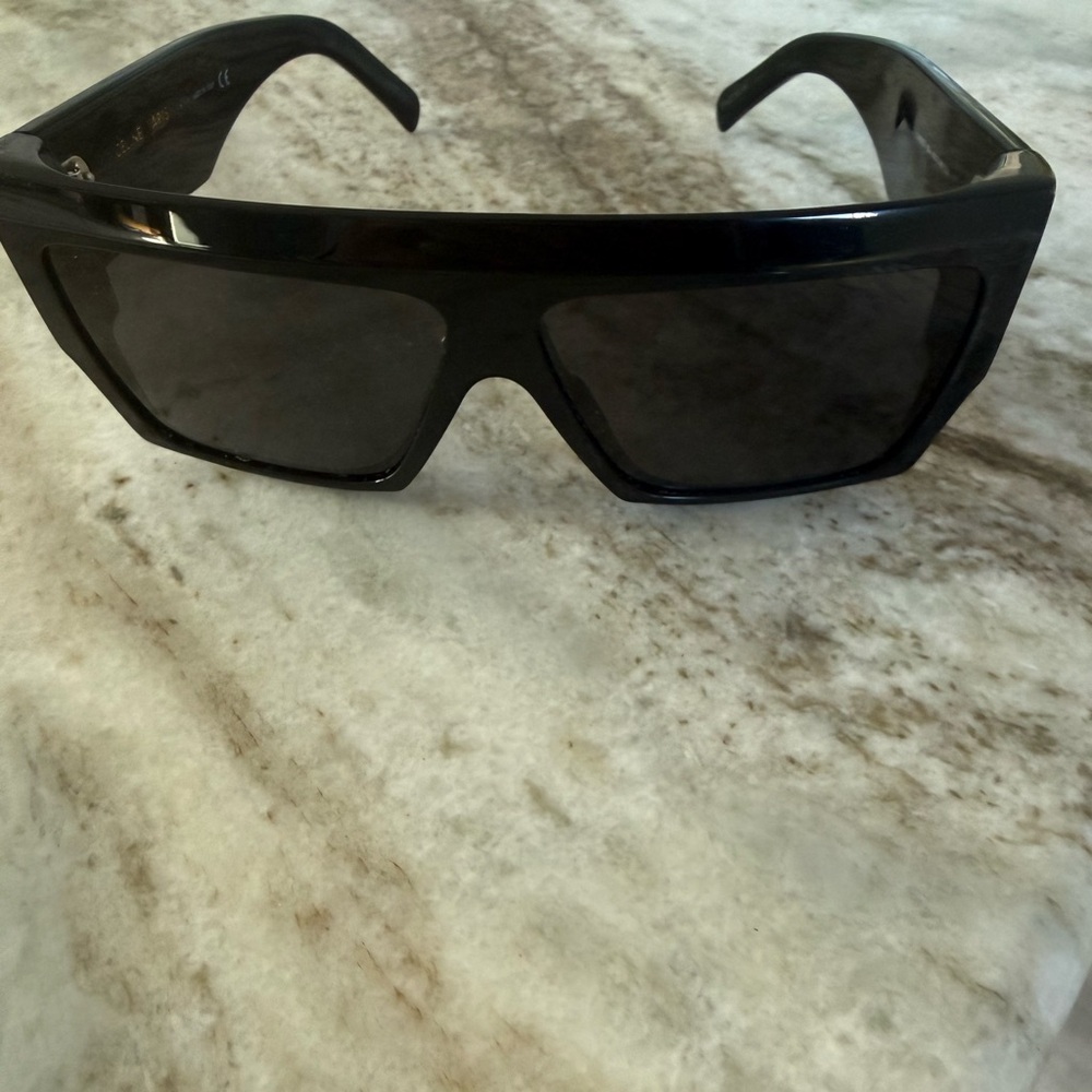 Celine Black Rectangular Sunglasses with Case - Picture 2 of 11